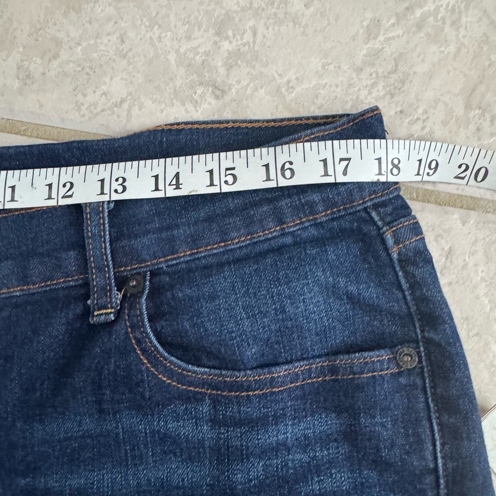 Old Navy Skinny Dark Wash 5 Pocket Jean Size 14 Short - Picture 9 of 11